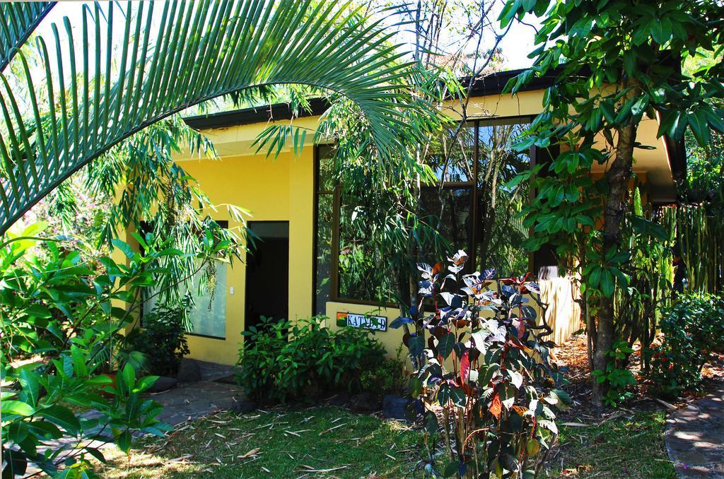 Pura Vida Hotel Алахуэла Экстерьер фото
